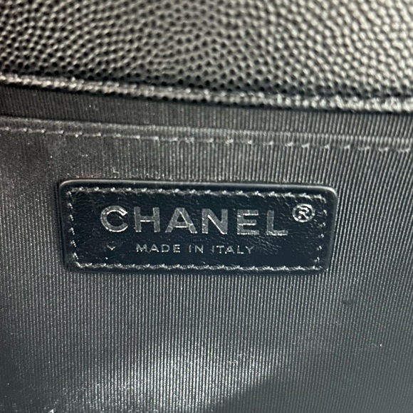 Authentic Like New 2022 Chanel Black Caviar Medium Boy Bag w Full Set - Picture 13 of 15
